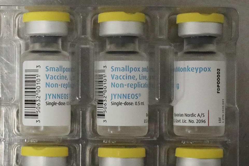 Ons land kampt met een schaarste aan vaccins tegen het apenpokkenvirus. 