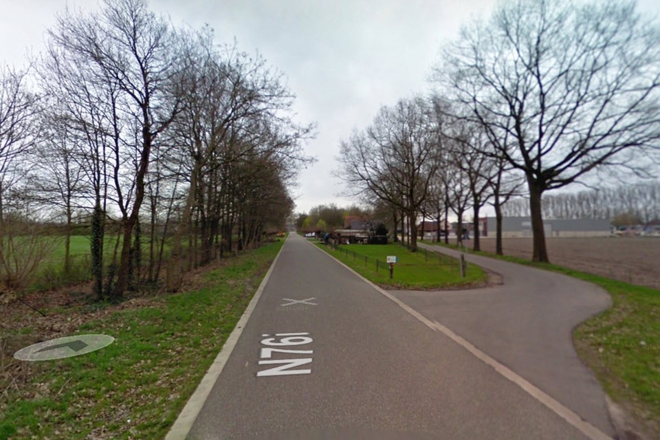 Het kruispunt van de Hamonterweg (N76) met de Oudeweg in Bocholt 