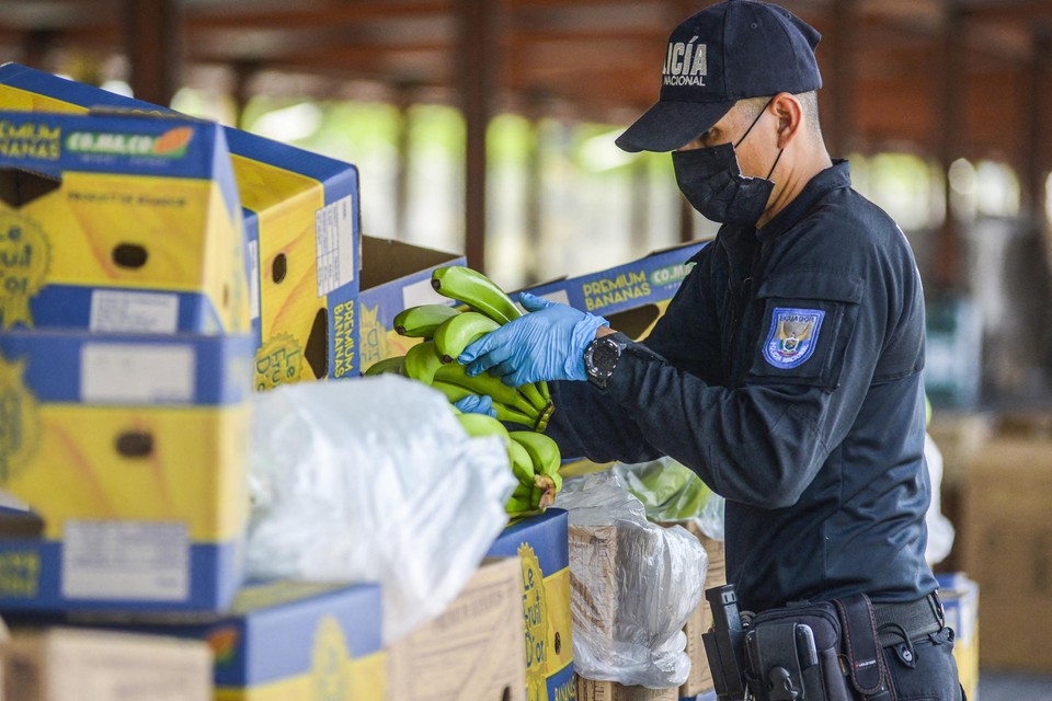 Net voor de officiële aankondiging van het bezoek van Verlinden en Johansson raakte bekend dat de Ecuadoraanse politie circa 8,8 ton cocaïne met bestemming België in beslag had genomen.