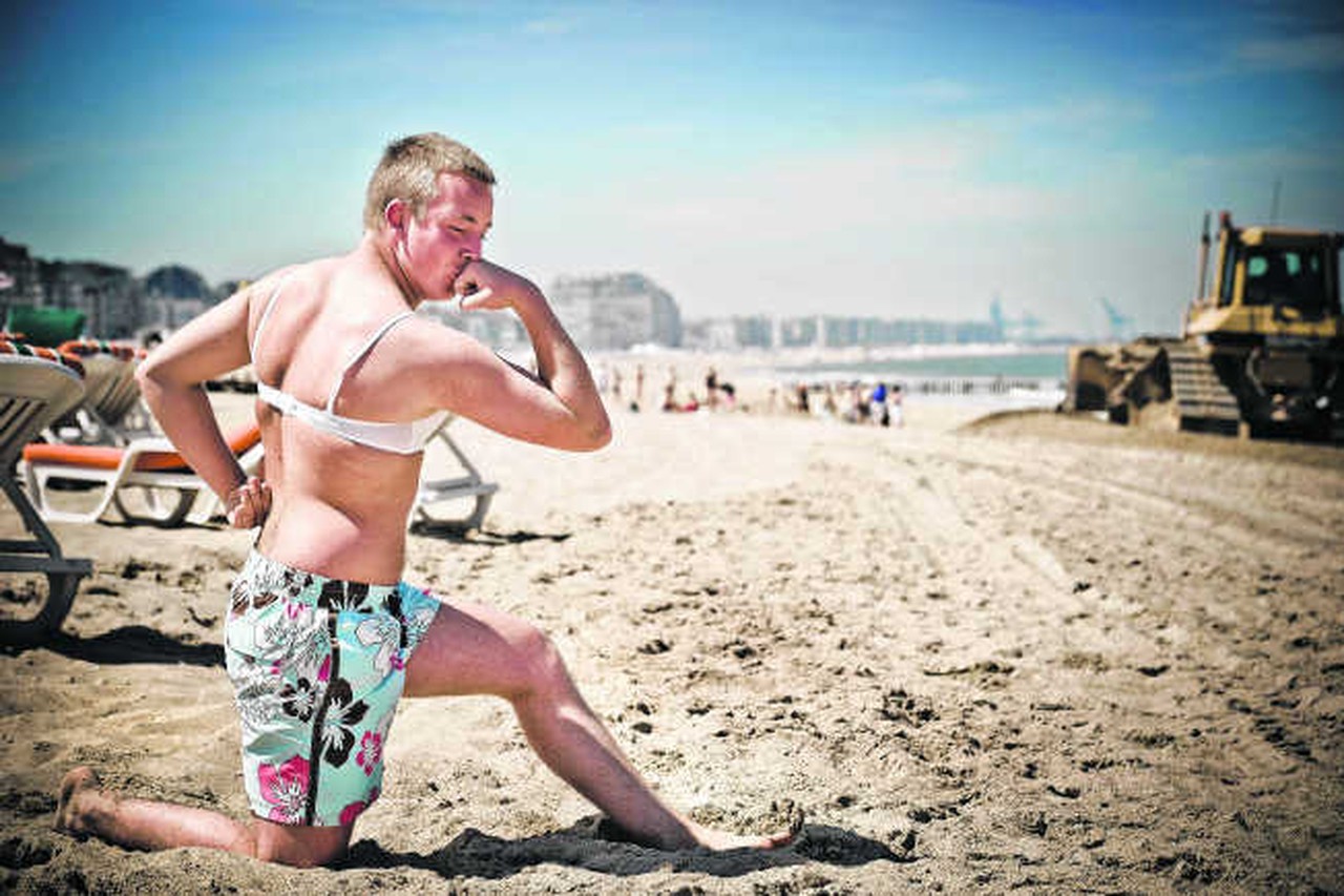 Gedraag u een beetje op het strand | De Standaard Mobile