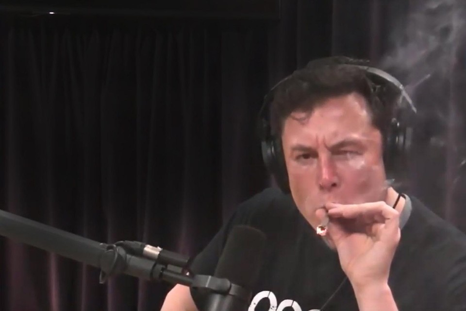 Elon Musk bij Joe Rogan in 2018.