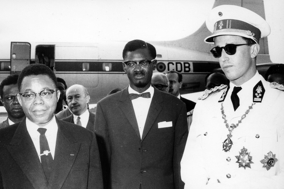 De Congolese eerste minister Patrice Lumumba en de Belgische koning Boudewijn in 1960. 