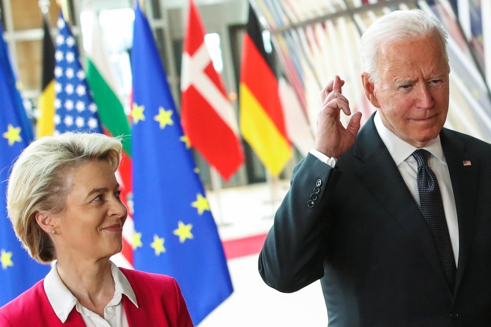 EU en VS verlengen opschorting tarieven in handelsconflict over Airbus en Boeing, zo werd bevestigd na de ontmoeting tussen Von der Leyen en Biden. 