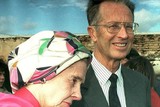 thumbnail: Met haar man in Algiers (1990).