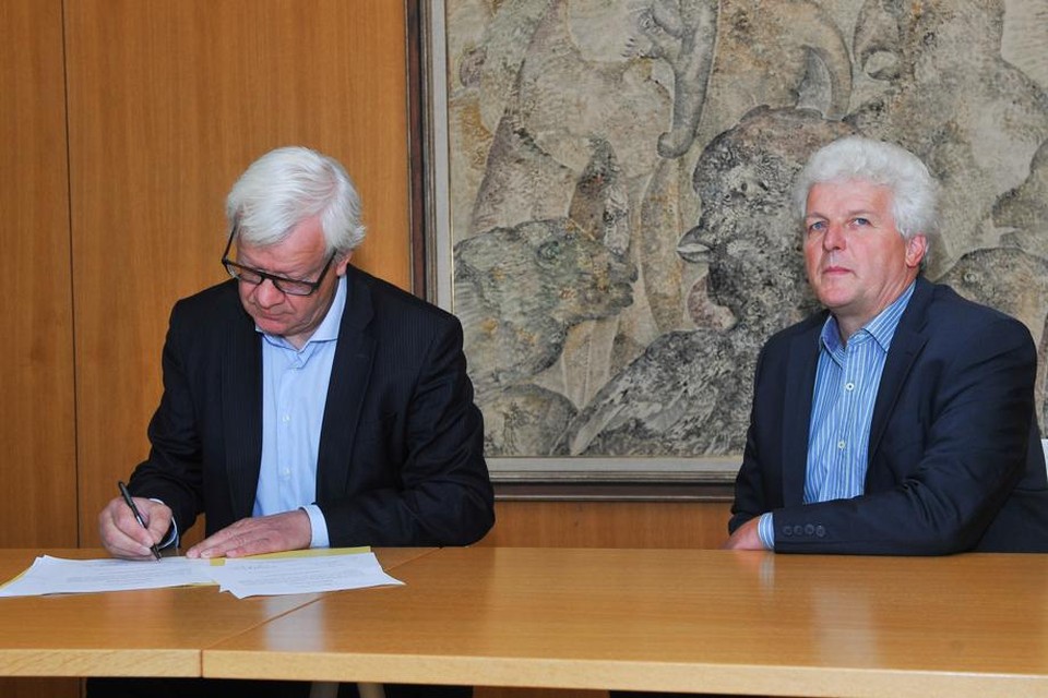 Eric De Bruycker (rechts) naast de gouverneur van Vlaams-Brabant, Lodewijk De Witte