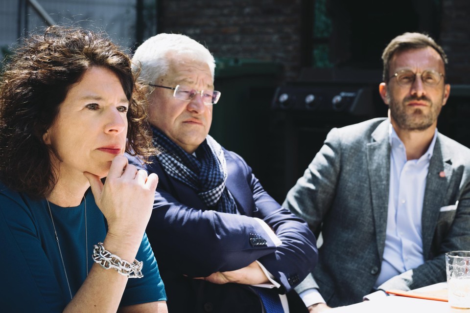 De drie Nederlandstalige ministers in de Brusselse regering: Bianca Debaets (CD&V), Guy Vanhengel (Open VLD) en Pascal Smet (One Brussels/SP.A)