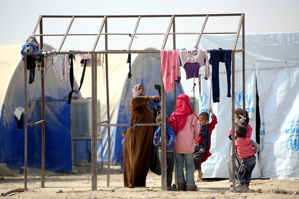 In het Syrische kamp Al-Hol zitten heel wat kinderen. Er verblijven ook enkele Belgische vrouwen van IS-strijders, samen met hun kinderen. 