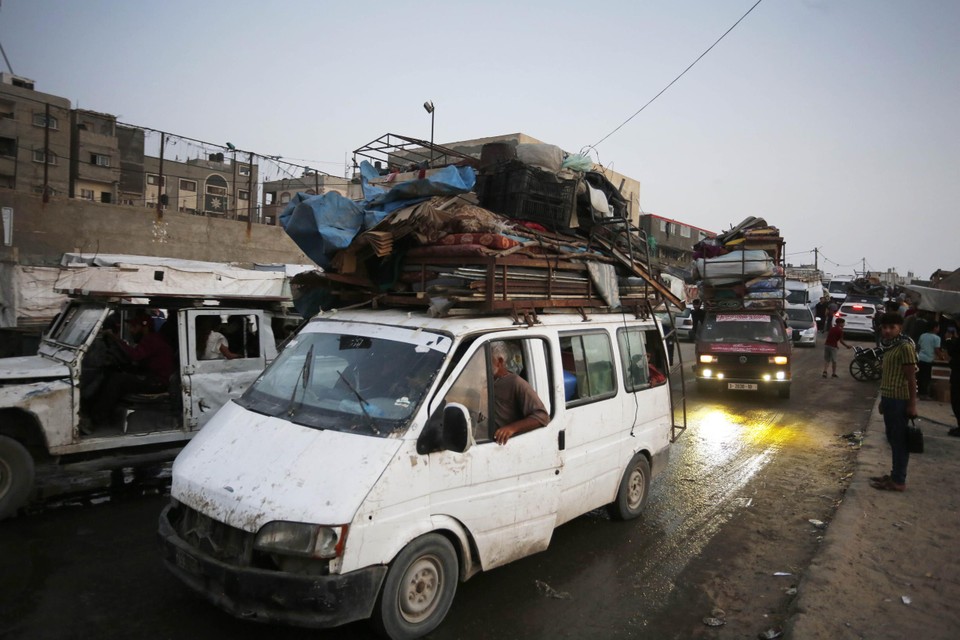 Mensen vluchten weg uit Rafah.
