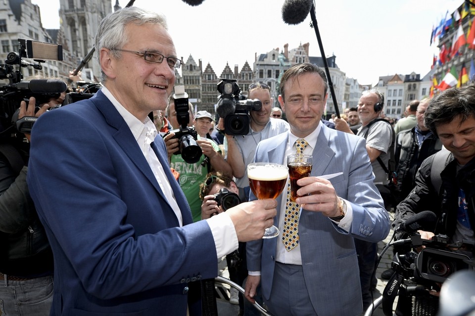 In mei 2014 klonken Kris Peeters en De Wever nog samen op de verkiezingen. 