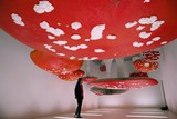 thumbnail: ‘Upside down mushroom room’ van Carsten Holler in Prada’s Foundation 