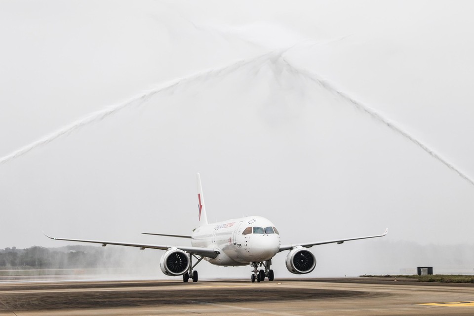 Hainan Airlines (op foto vliegtuig in Haikou) verdubbelt vanaf volgende week het aantal vluchten tussen Brussel en China. 