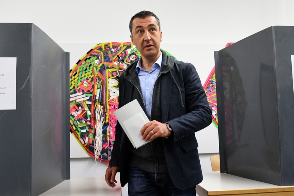 Cem Ozdemir, een van kopstukken van de groene partij, ging in Berlijn stemmen. 