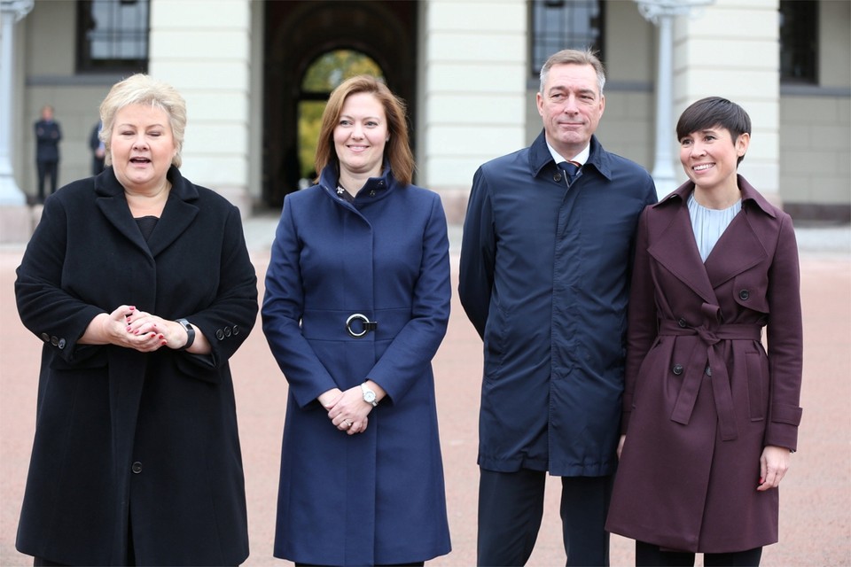 Van links naar rechts: premier Erna Solberg, Marit Berger Røsland, Frank Bakke-Jensen en Ine Eriksen Søreide. 
