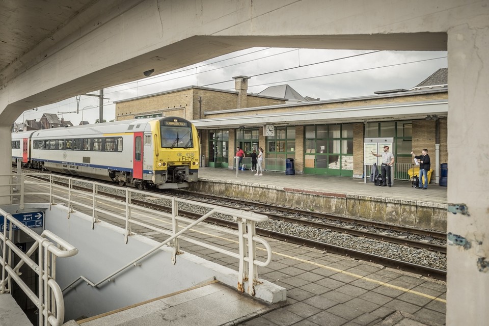 Het station van Geraardsbergen (archiefbeeld). 