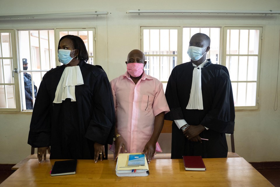 Paul Rusesabagina bij de aanvang van zijn proces in Kigali, in 2020. 
