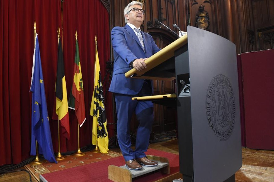 Vlaams Parlementsvoorzitter Kris Van Dijck (N-VA) tijdens zijn toespraak in het Brusselse stadhuis.