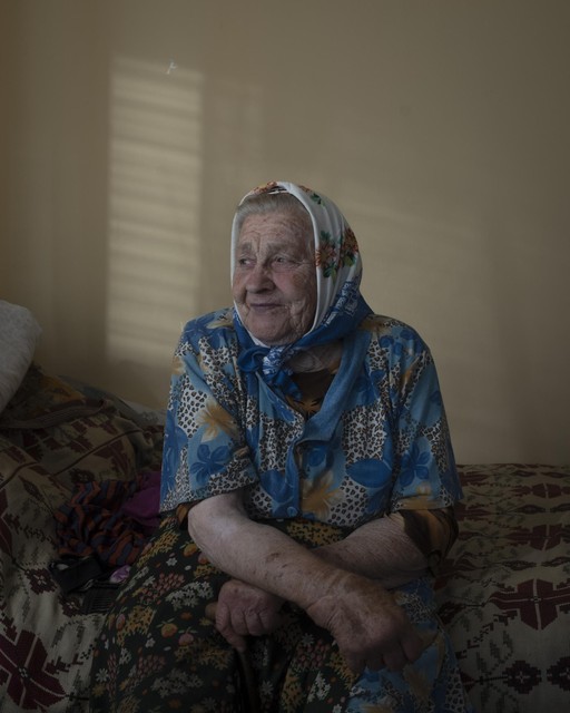 Hanna Skrypak, 87, maakte zowel de Russische invasie als de Duitse bezetting mee in Yahidne.