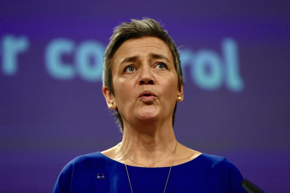 Europees Commissaris Margrethe Vestager oordeelde in 2016 dat het om illegale staatssteun ging. 