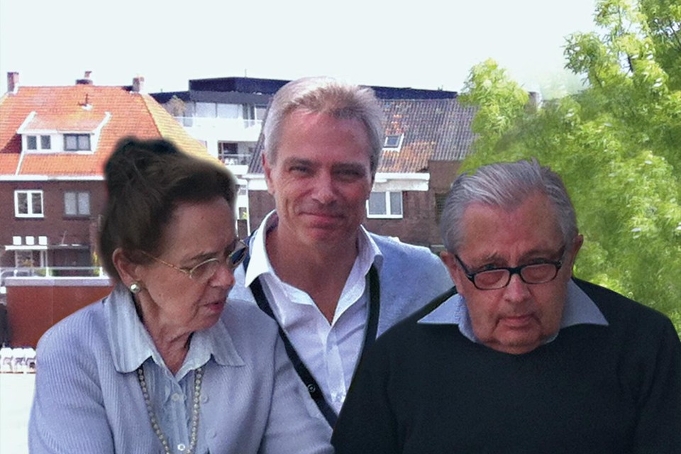 Paul Demeyer met zijn ouders. 
