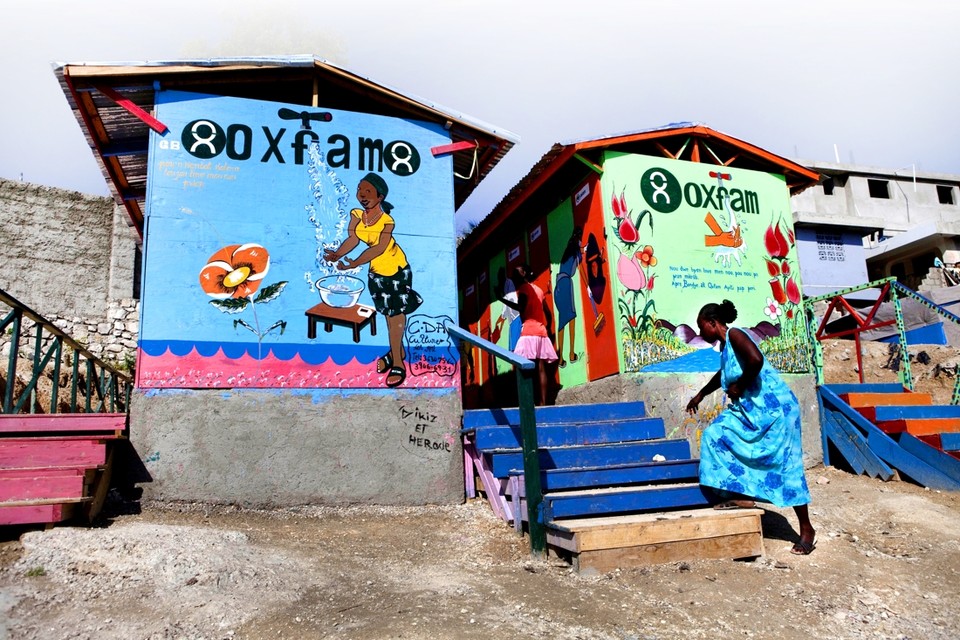 Een latrineproject van Oxfam in Haïti na de aardbeving van 2010. 