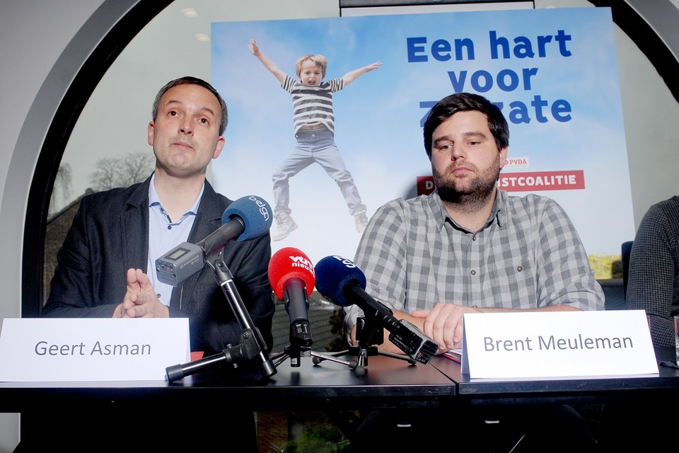In Zelzate vormt SP.A-burgemeester Brent Meuleman een coalitie met de PVDA van Geert Asman. 
