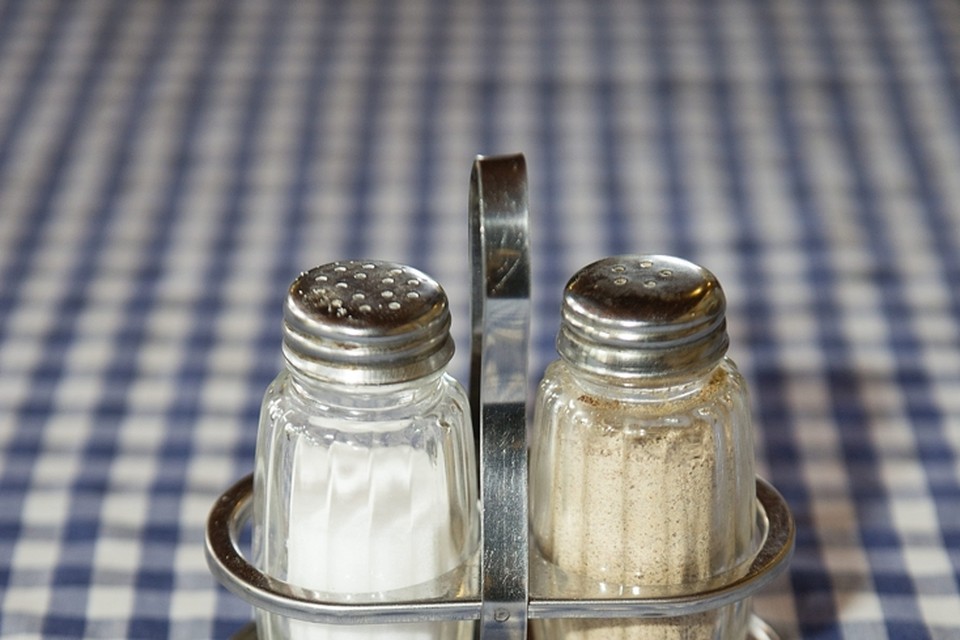 Hoeveel zout mag ik eten per dag? 