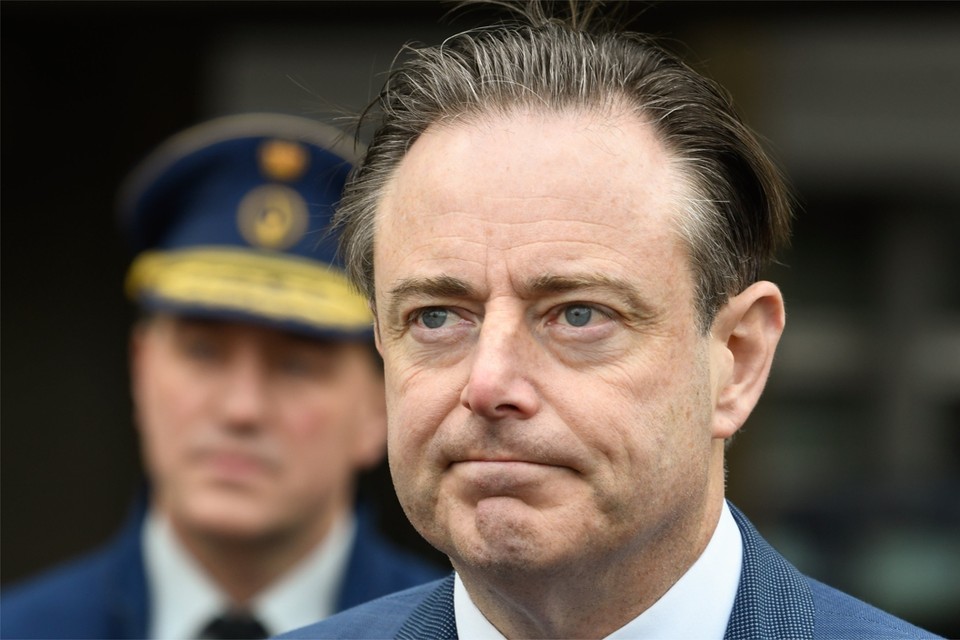 ‘De PS wil verkiezingen uitlokken, enkel en alleen in de hoop de N-VA te verzwakken en zichzelf te versterken’, zegt Bart De Wever (N-VA). 