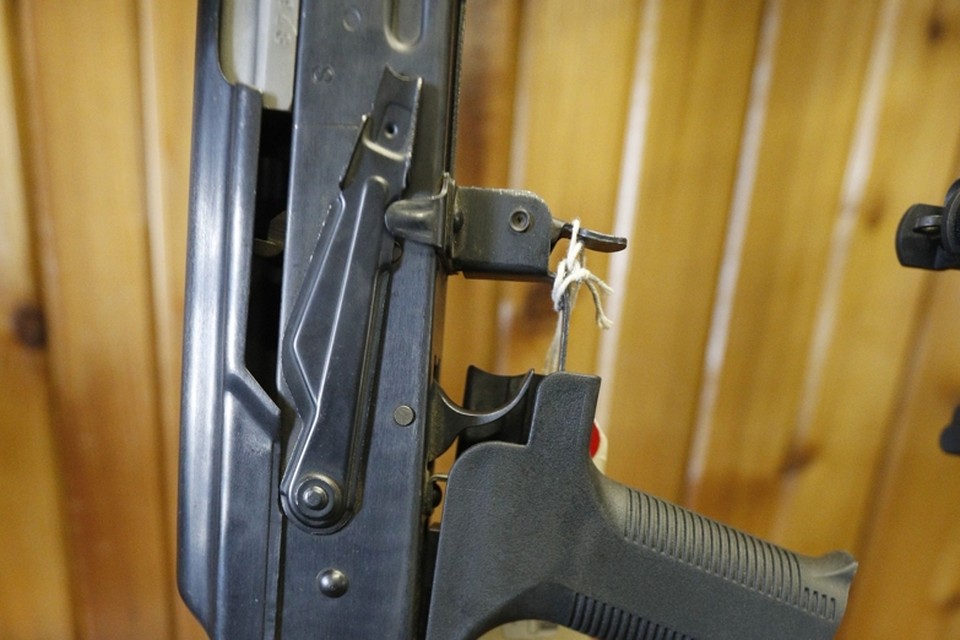 Een AK-47 met ‘bump stock’ 