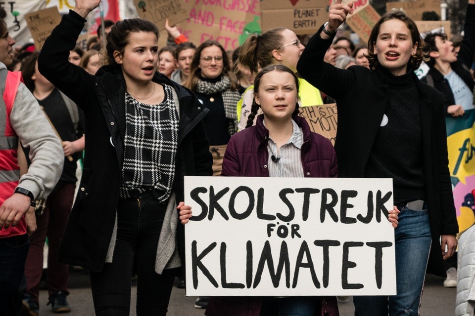 Greta Thunberg (midden) is donderdag van de partij in Antwerpen 