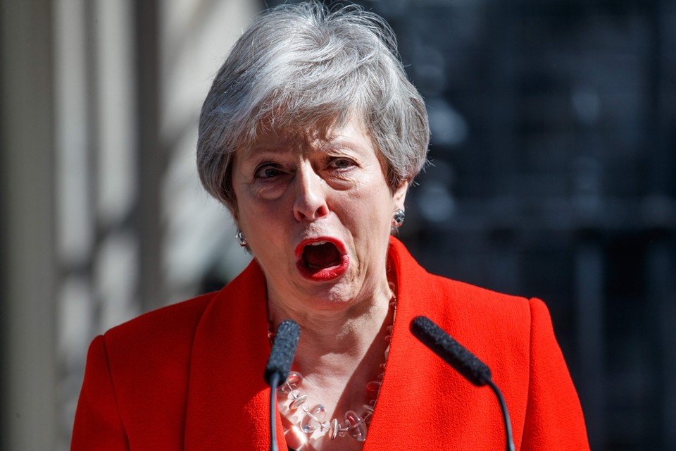 Theresa May was eerst boos, dan verdrietig. 