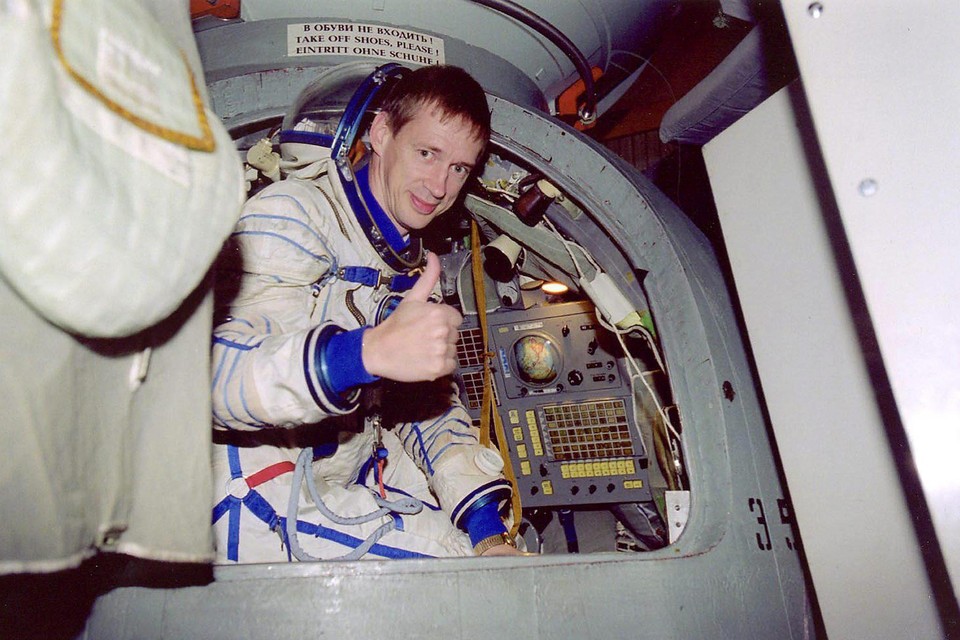 Frank De Winne oefent voor zijn ruimtevlucht in 2002. 