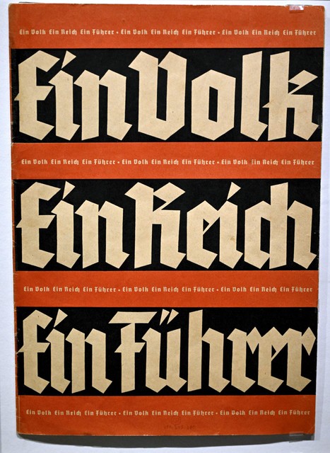 Een van de nazi-affiches die vanaf 1938 werden gebruikt.