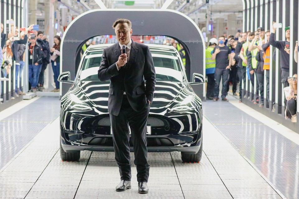 Elon Musk bij de opening van de Tesla-fabriek nabij Berlijn, foto uit 2022.