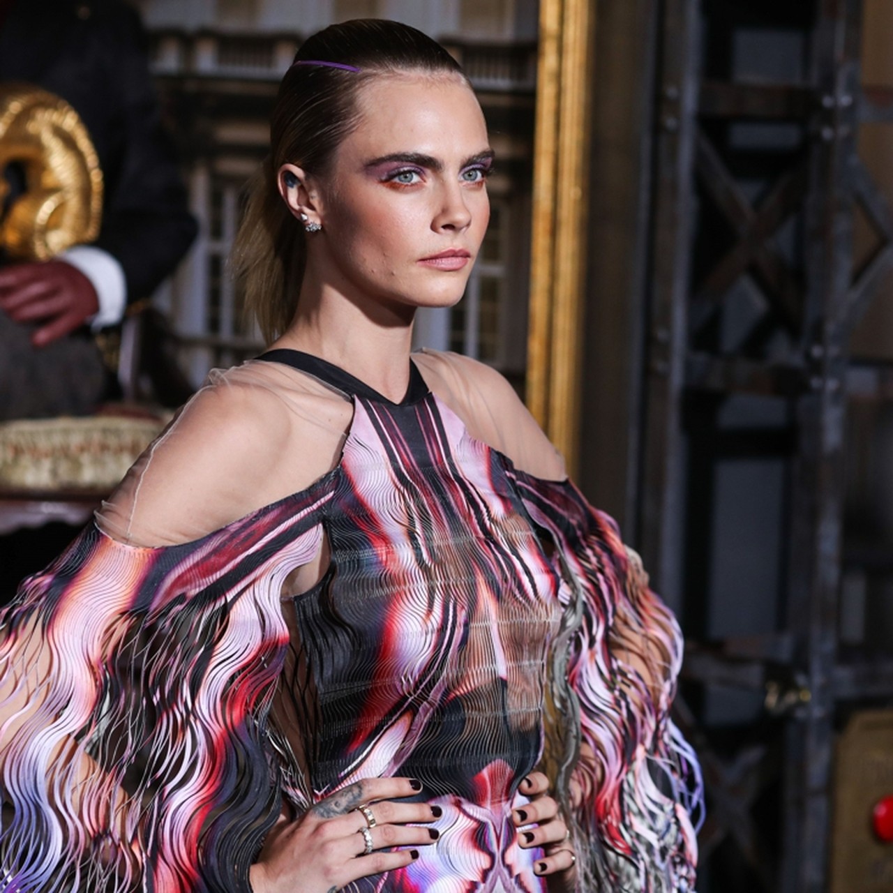 Cara Delevingne - De Standaard Mobile