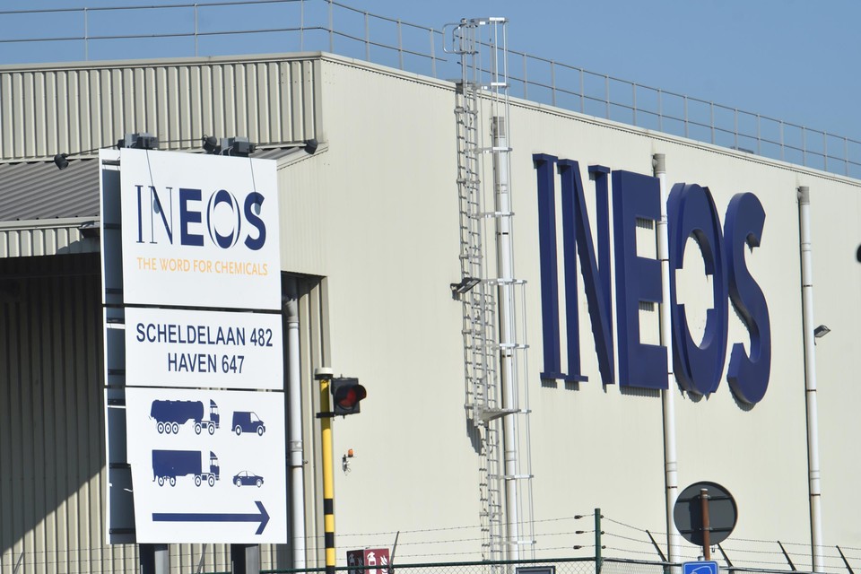 De bestaande Ineos-fabriek in de Antwerpse haven.  