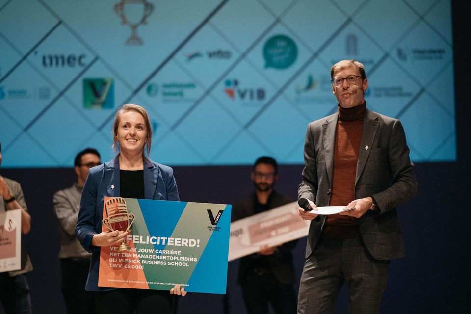 Sofie Claerhout, doctor in de forensische genetica (KU Leuven), is de winnaar van de PhD Cup. 