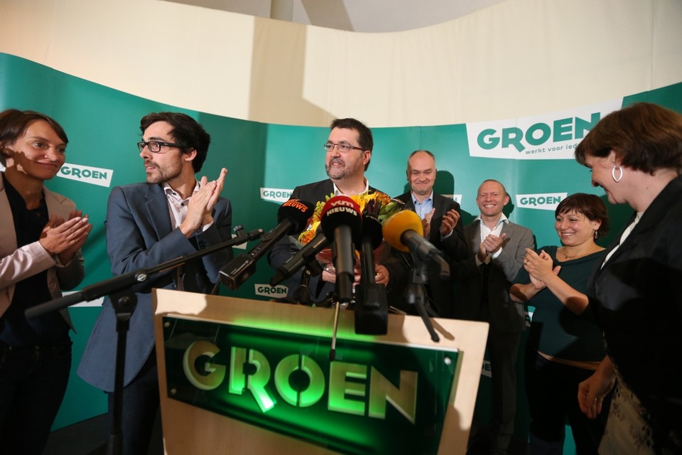 Wouter Van Besien kondigt samen met de top van Groen zijn afscheid aan als voorzitter