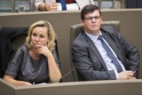 thumbnail: Liesbeth Homans en Bart Tommelein: de zoektocht naar een gouverneur werd ‘een farce’ 