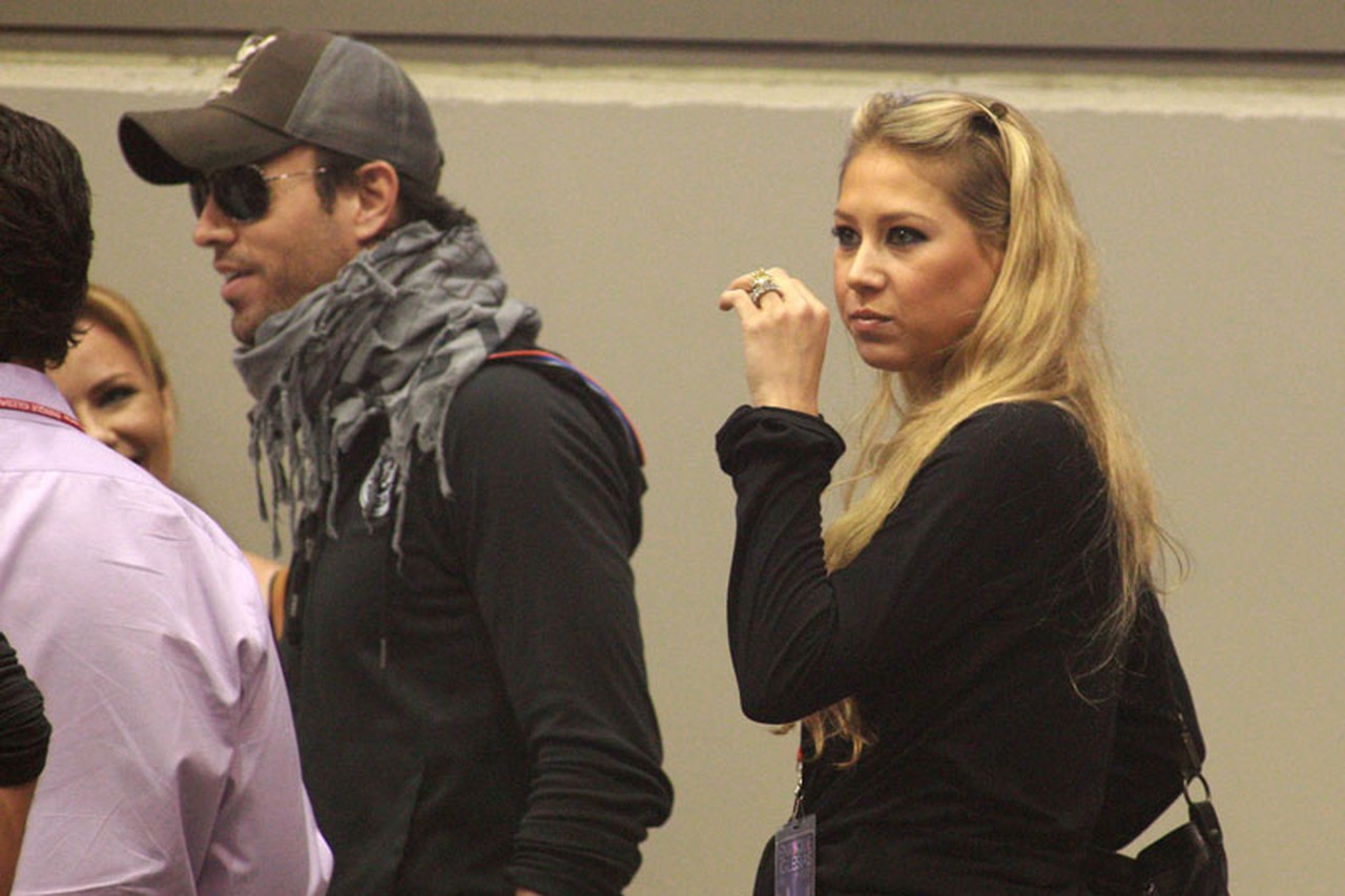 VIDEO. Anna Kournikova stiekem getrouwd met Enrique Iglesias? | De  Standaard Mobile