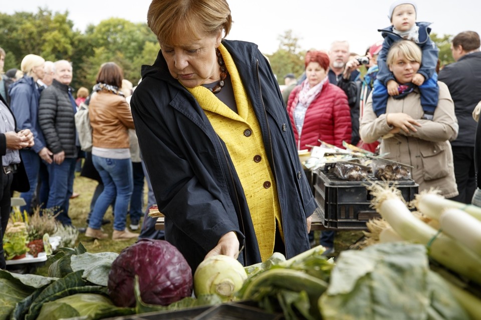 Merkel bezocht op de laatste campagnedag een markt in Lauenburg 