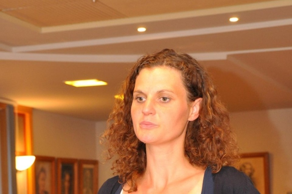 Tamara Puttevils-Vande Reyde legde de eed af als nieuw gemeenteraadslid. 
