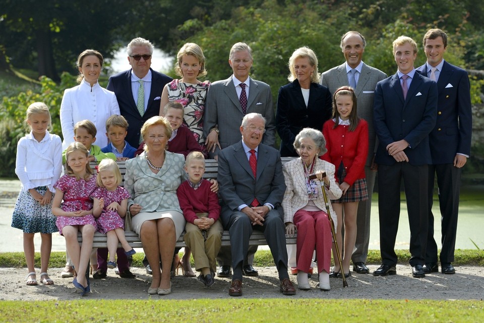 Een familiefoto met koning Albert in september 2012.
