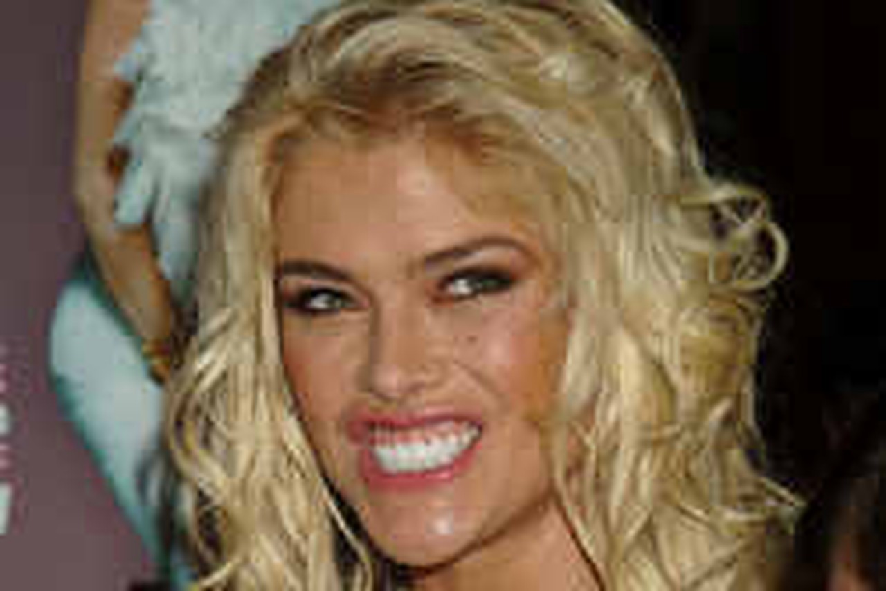 Ex Anna Nicole Smith richt alvast kinderkamer in | De Standaard Mobile